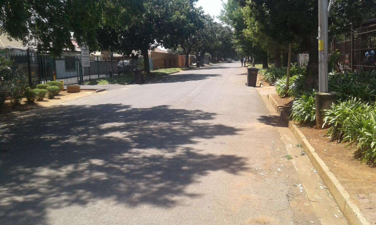 Acacia Guesthouse Kempton Park Exteriér fotografie